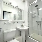 Centre Luxury House With Outdoor Bath And Parking *