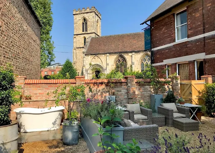 Centre Luxury House With Outdoor Bath And Parking Dom wakacyjny York