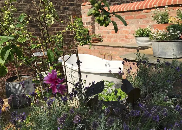 Centre Luxury House With Outdoor Bath And Parking *